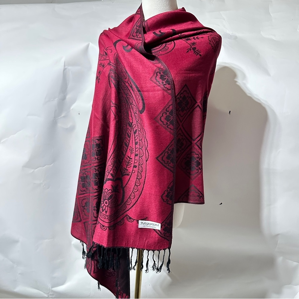 Reversible Paisley Border Pashmina-Style Shawl – Wine Red with Black Fringe